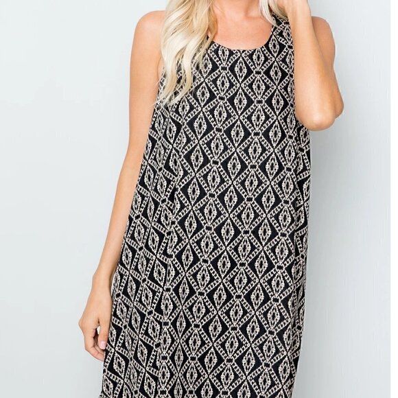 Everleigh Black & Cream Damask Dress - L - Picture 2 of 7